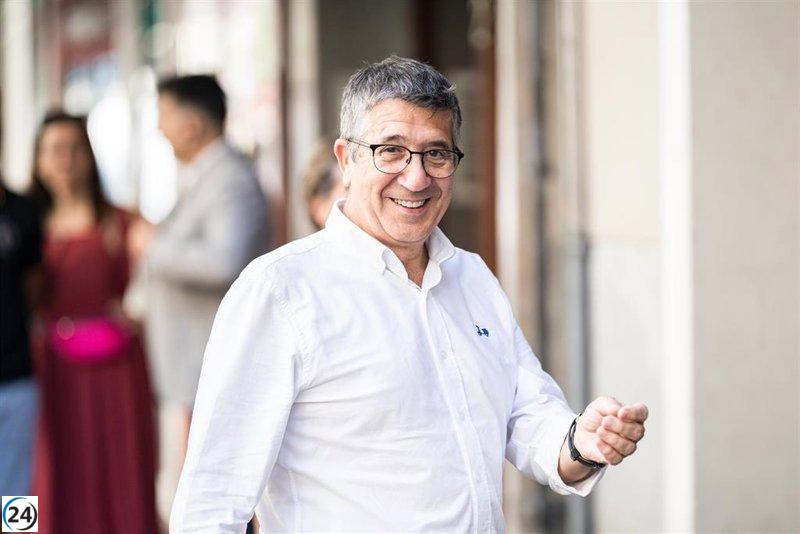 López (PSOE) asegura diálogos 