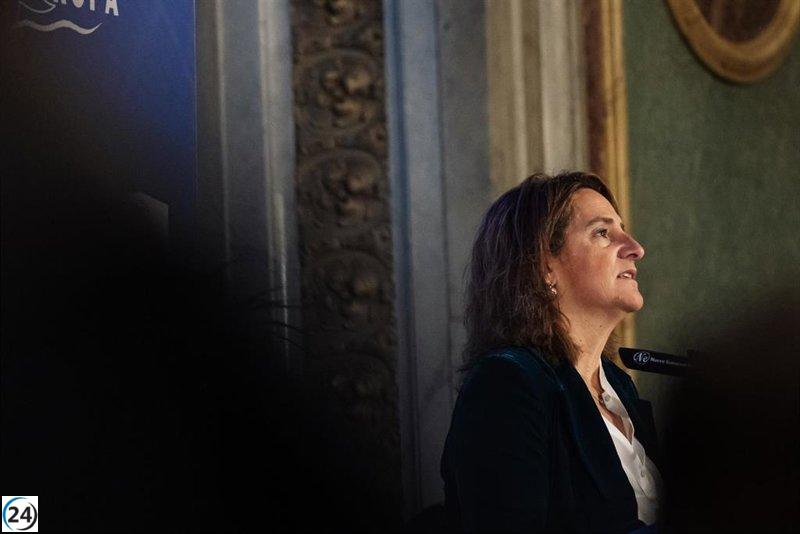 Ribera se muestra indignada ante la entrega excesiva de la Xunta de Galicia, comparándola con una carta a los Reyes Magos