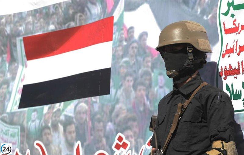 Hutíes ordenan retirada de personal de EE.UU. y Reino Unido en Yemen, según la ONU.