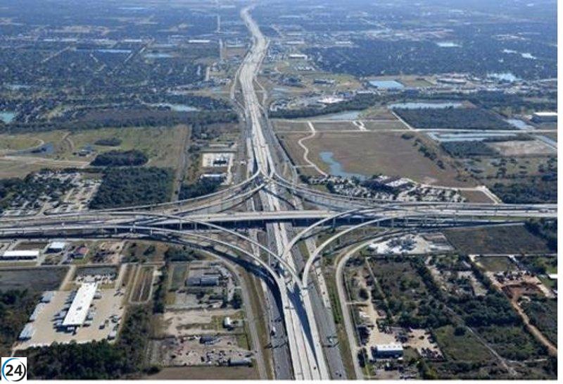 El valor de ACS disminuye tras modificaciones en contrato de autopista en Texas.