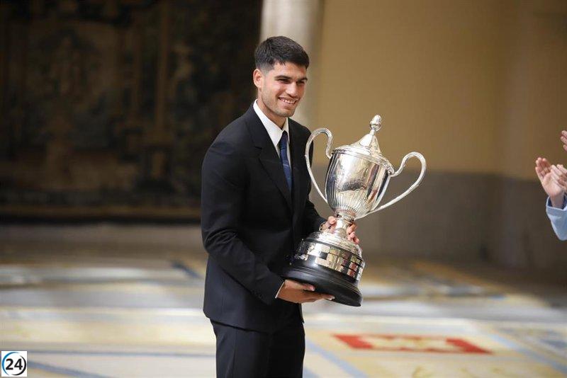 Carlos Alcaraz aspira a triunfar en Roland Garros en el año 2024.