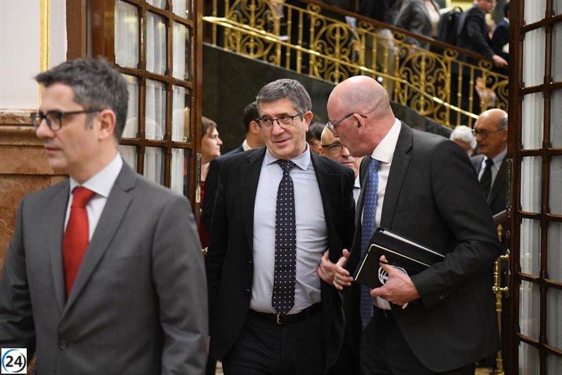 El Gobierno desmiente acusaciones contra la esposa de Sánchez.