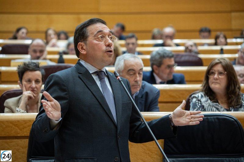 Albares insta al PP a hacer oposición constructiva como lo hizo Zapatero con Aznar.
