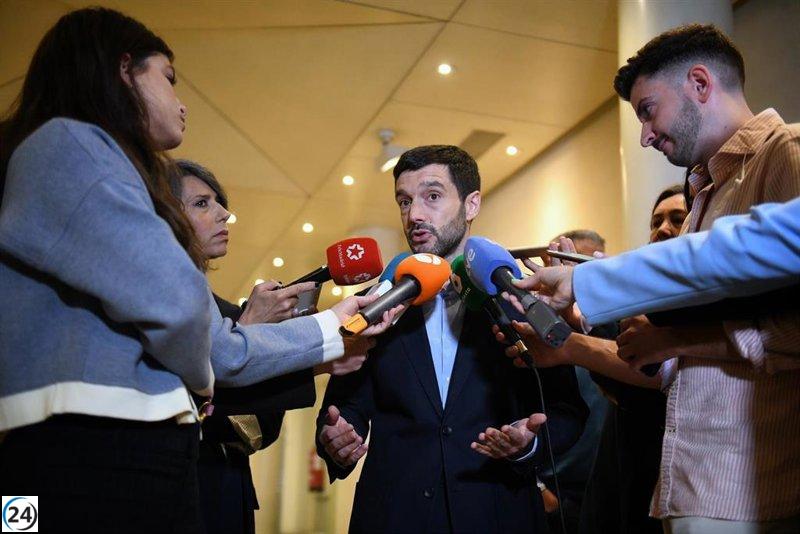 Bustinduy insta a promover la agenda social para contrarrestar el avance de fuerzas antidemocráticas tras el encuentro entre Vox y Milei.