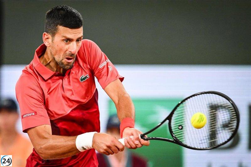 Djokovic juega al límite para avanzar a cuartos de final en París
