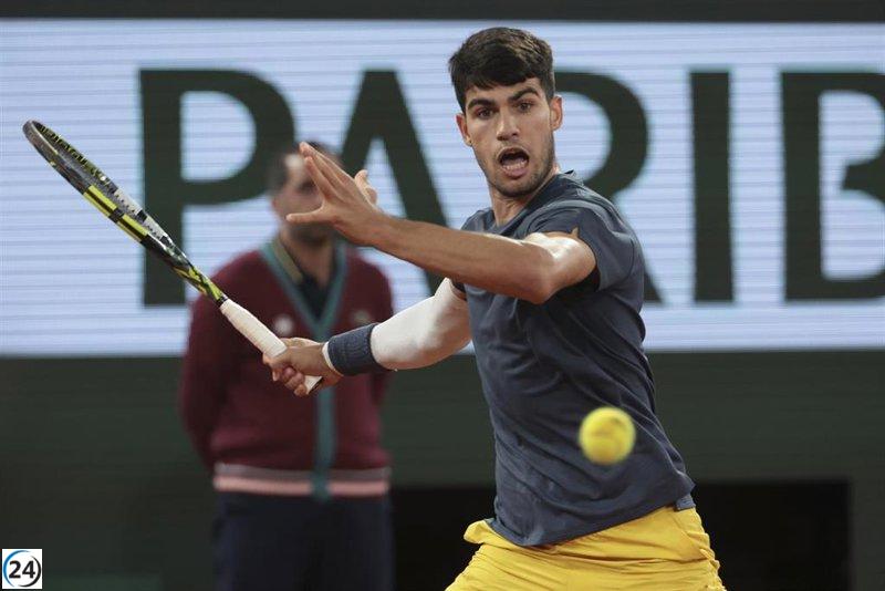 Alcaraz avanza a semifinales en Roland Garros tras vencer a Tsitsipas con polémica
