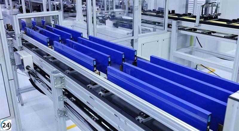 Geely revoluciona el mercado con baterías de mayor autonomía y carga rápida.