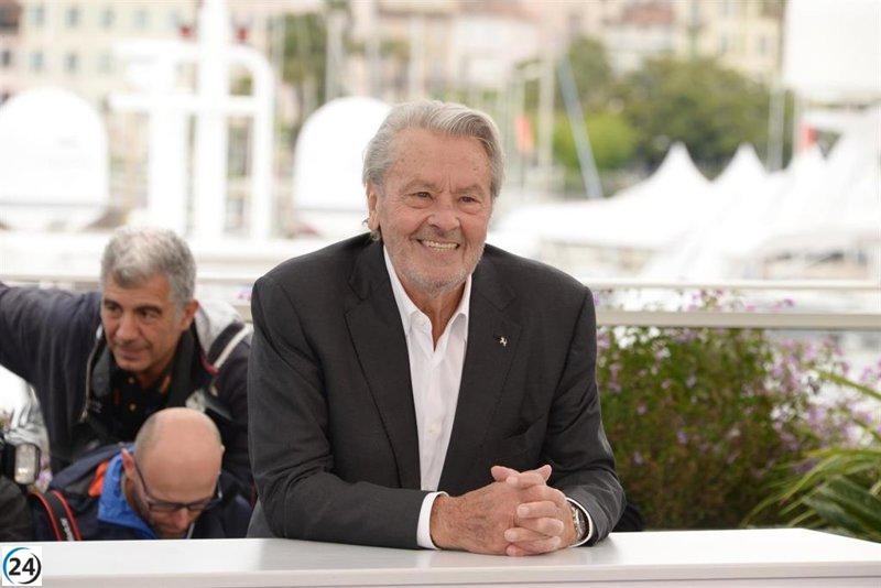 Francia llora la pérdida de Alain Delon, una leyenda que será recordada como un monumento nacional.