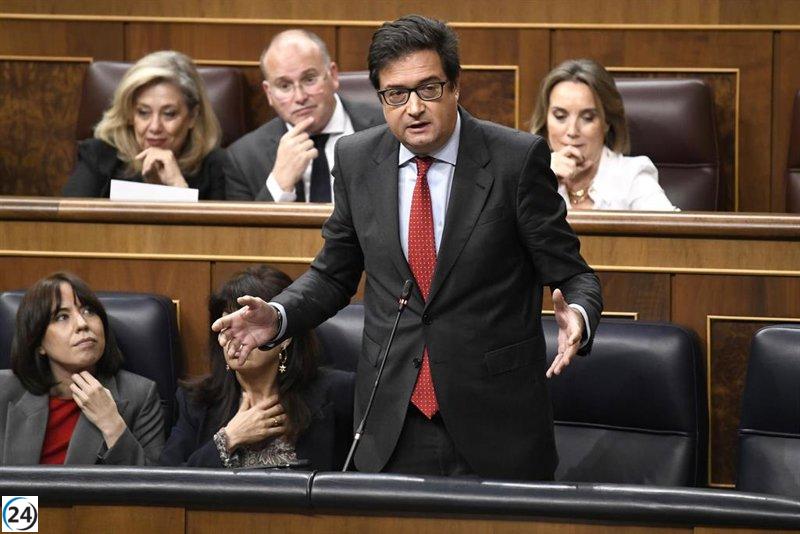 El Gobierno acusa al PP de corrupción y falta de respeto hacia la Justicia.