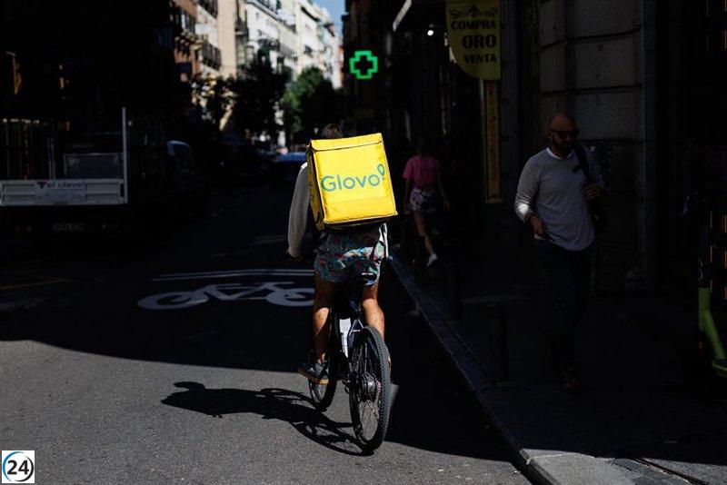 Glovo ajusta su modelo y opta por contratar a repartidores en España.