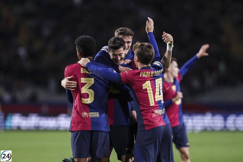 Barça y Dortmund luchan por el control del juego.