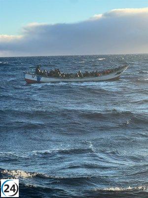 Canarias lidera el flujo irregular hacia la UE, pese a la caída de llegadas en enero, informa Frontex.