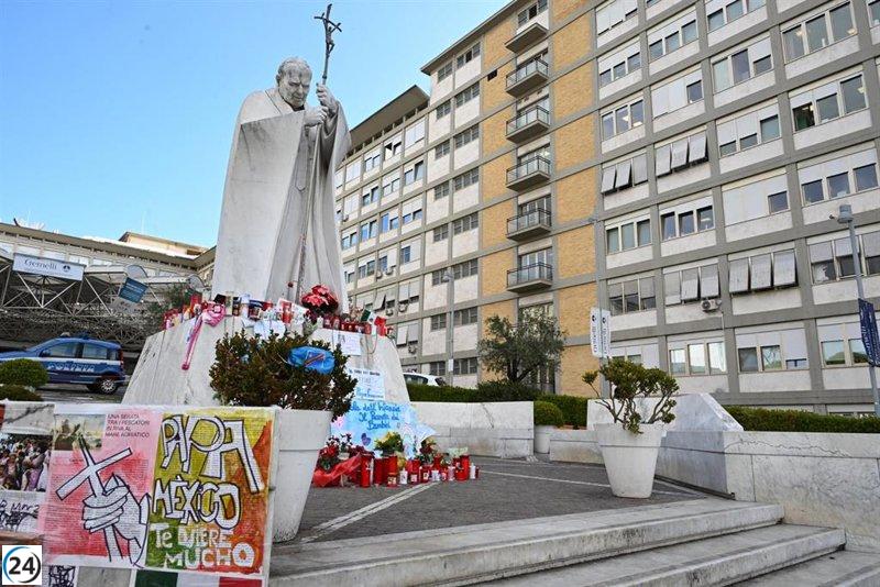 El Papa goza de una noche reparadora y se encuentra descansado.