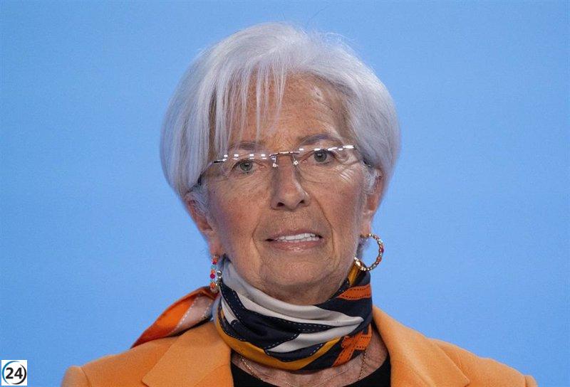 Lagarde advierte que Europa enfrenta un dilema crucial por Trump en su camino hacia la autonomía.