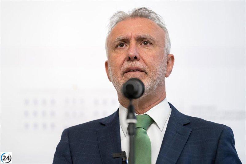Torres resalta la inusual decisión del Gobierno de retirar el recurso sobre 1.000 menores migrantes.