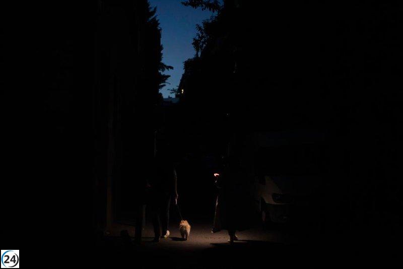 Portugal descarta que el apagón masivo sea resultado de un ataque.