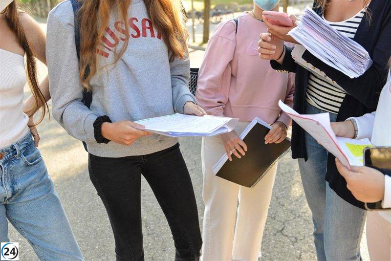 Extienden plazo hasta el 30 de mayo para solicitudes de becas del ciclo escolar 2025-2026.