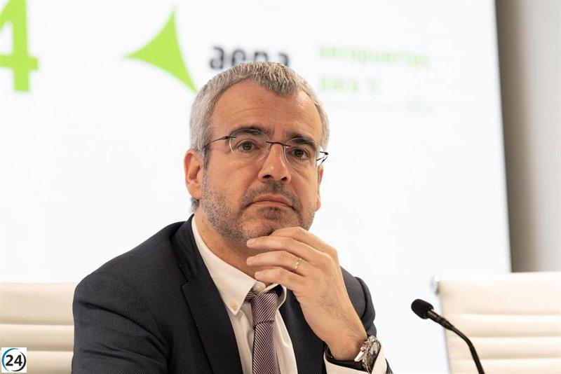 Aena solicita a Almeida reunión urgente para abordar crisis de personas sin hogar en Barajas.