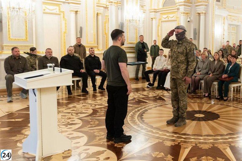 Ucrania permite el reclutamiento voluntario de personas mayores de 60 años.