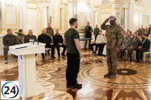 Ucrania permite el reclutamiento voluntario de personas mayores de 60 años.