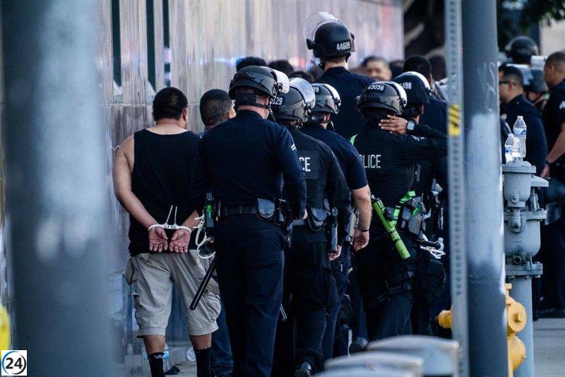 Toque de queda en el centro de Los Ángeles tras la arresto de 197 individuos.