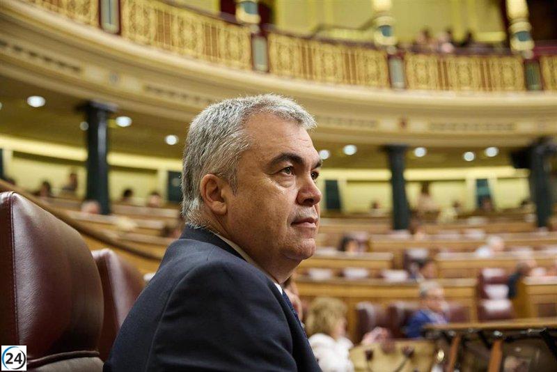 Santos Cerdán solicita al Supremo posponer su declaración para julio.