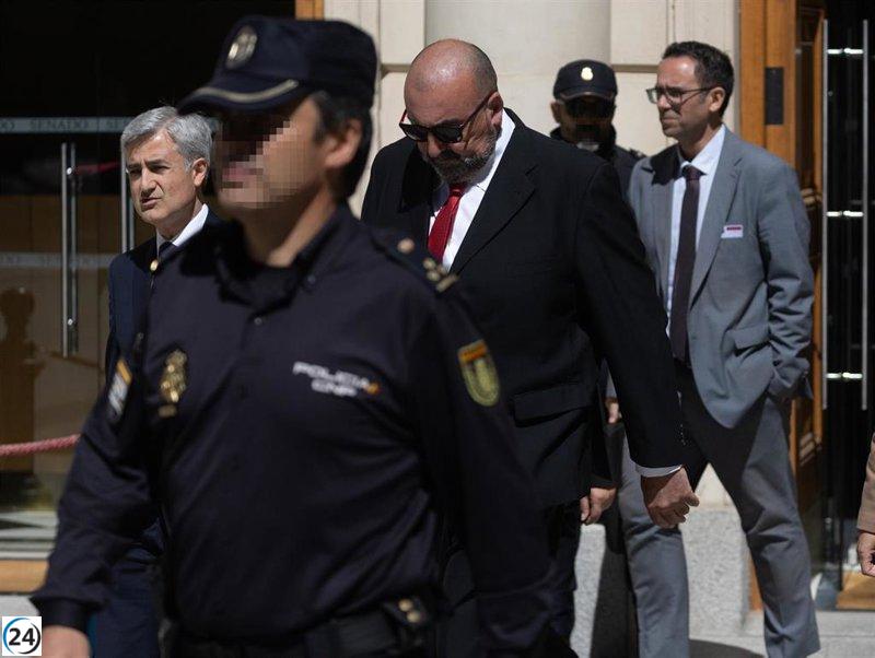 Koldo se presenta en el Supremo tras ser abucheado por su intento fallido de retrasar su declaración.