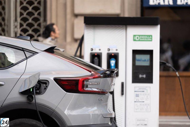 Gobierno destina 200 millones a dos iniciativas para promover la electrificación del transporte.