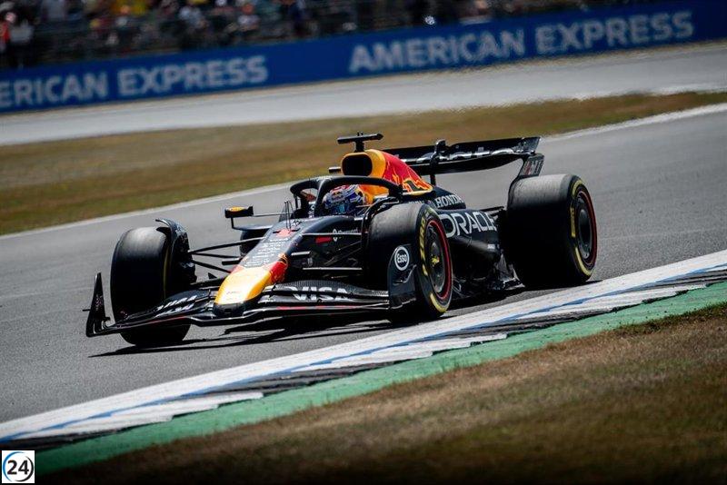 Verstappen conquista la pole en Silverstone, superando a los McLaren.