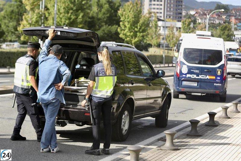 Gobierno exonera del castigo el consumo de drogas en vehículos privados bajo la 'ley mordaza'.