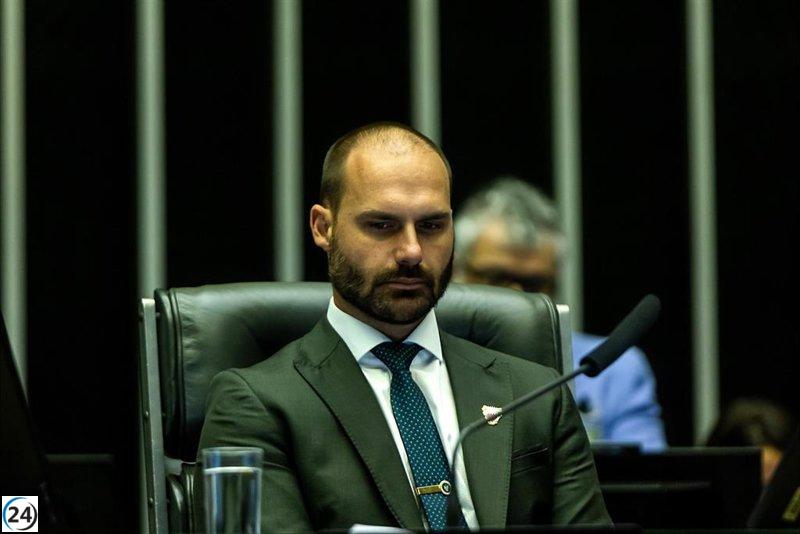 Brasil: Tribunal Supremo congela activos de Eduardo Bolsonaro.