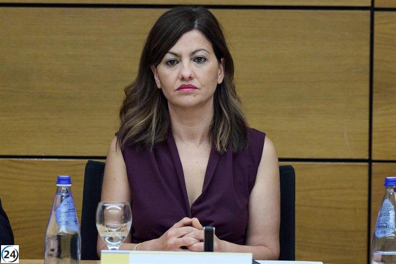 Rego critica al PP por alinearse con las posturas de Vox y obstaculizar la distribución de menores migrantes.