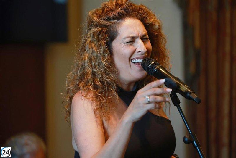 Estrella Morente celebra a Rocío Jurado y Édith Piaf en su nuevo espectáculo: 