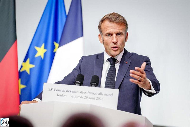 Macron rechaza renunciar y llama a los partidos franceses a asumir su papel.