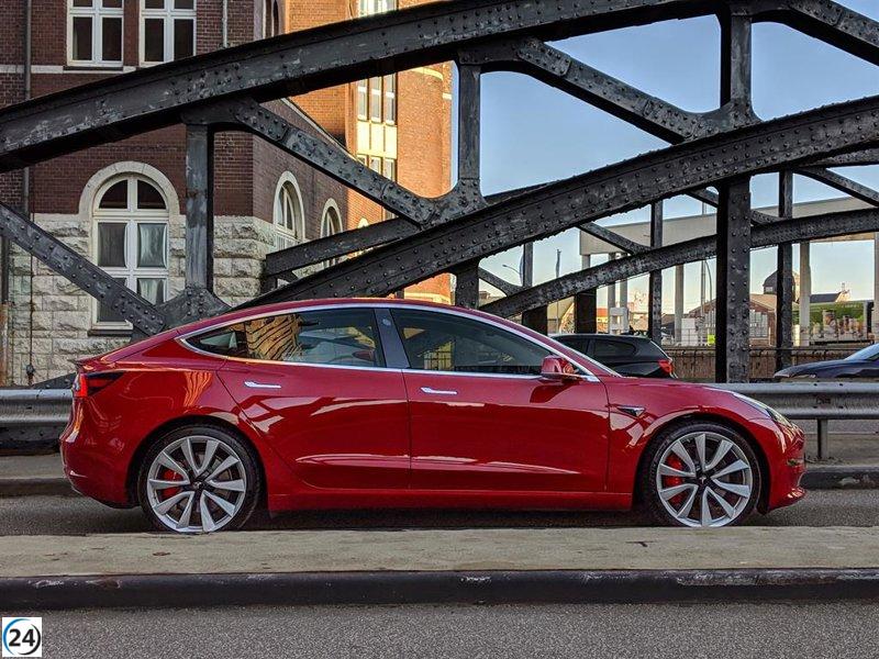 Tesla domina el mercado, liderando las ventas de eléctricos con el Model 3 y Model Y en septiembre.