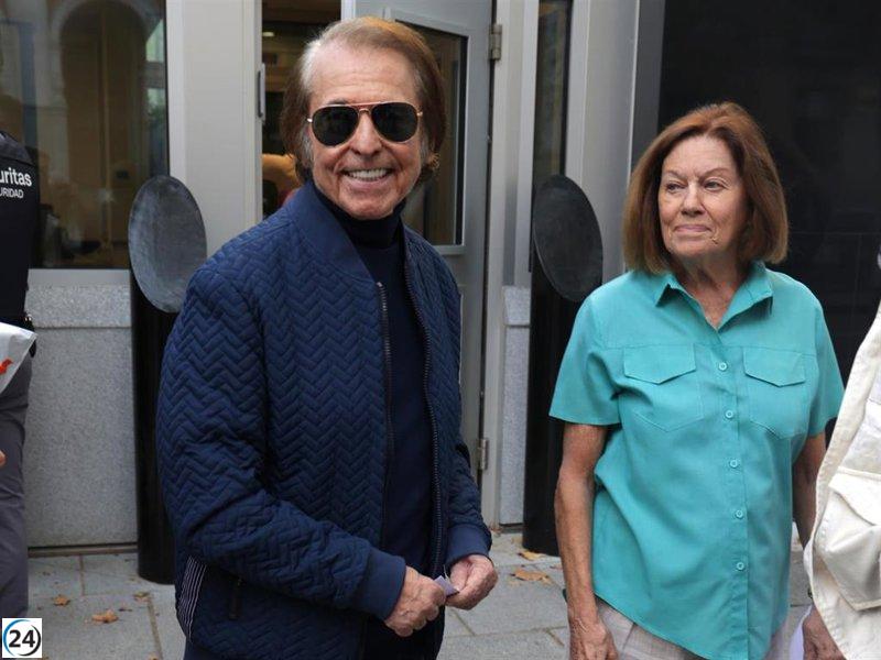 Raphael regresa a la escena con Natalia Figueroa tras su recuperación y la cancelación de conciertos.