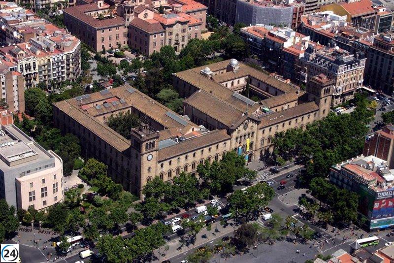 Facultades de la Universidad de Barcelona bloqueadas por huelga pro-Palestina.