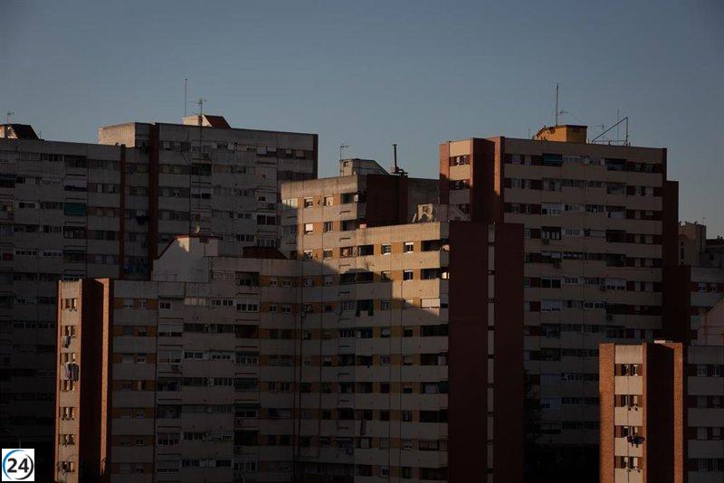 Desahucios disminuyen un 11,6% en el segundo trimestre, mientras ejecuciones hipotecarias aumentan un 76%, informa el CGPJ.