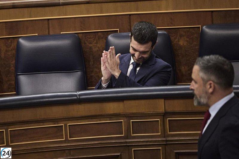 Bustinduy aplaude la aprobación de la nueva Ley de Atención al Cliente en el Congreso, considerándola un hito significativo.