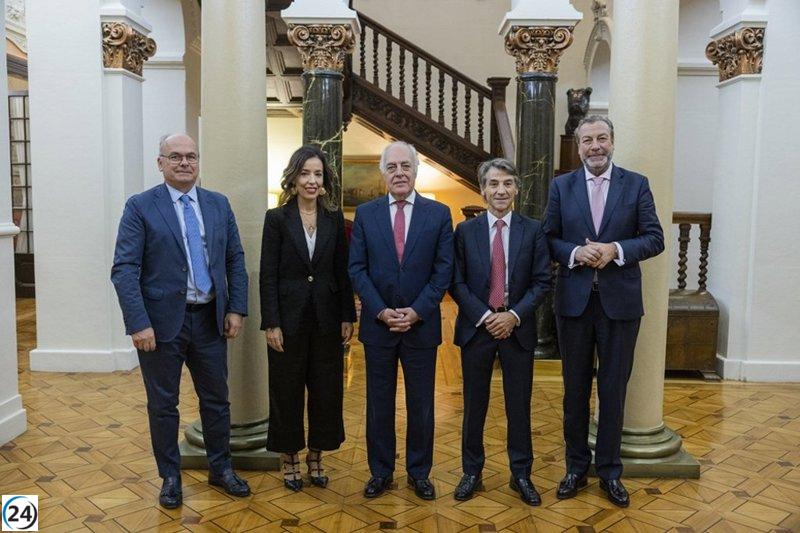 Sernauto y Fundación Ibercaja sellan alianza para promover la movilidad sostenible.