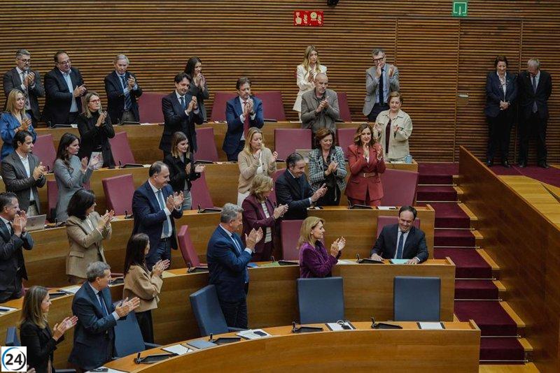 Juanfran Pérez Llorca asume la presidencia de la Generalitat Valenciana con el respaldo del PP y Vox.
