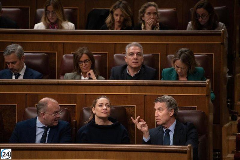 Feijóo acusa al Gobierno de estancamiento total y de una agenda judicial sin antecedentes.