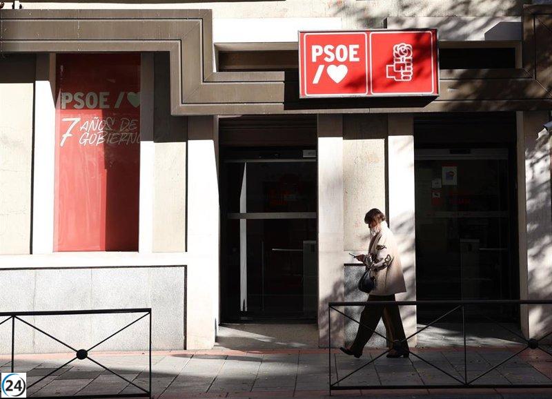 Feministas socialistas reaccionan con indignación ante acusaciones de acoso en el PSOE.