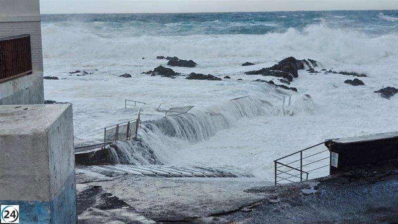 La tormenta 'Emilia' provoca más de 200 incidentes en Canarias, principalmente en Tenerife.