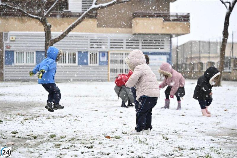 Mal tiempo y descenso de temperaturas provocan alertas en varias provincias.