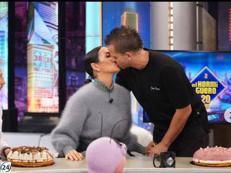 Dabiz Muñoz pide la mano de Cristina Pedroche en 'El Hormiguero' con una sorprendente propuesta.