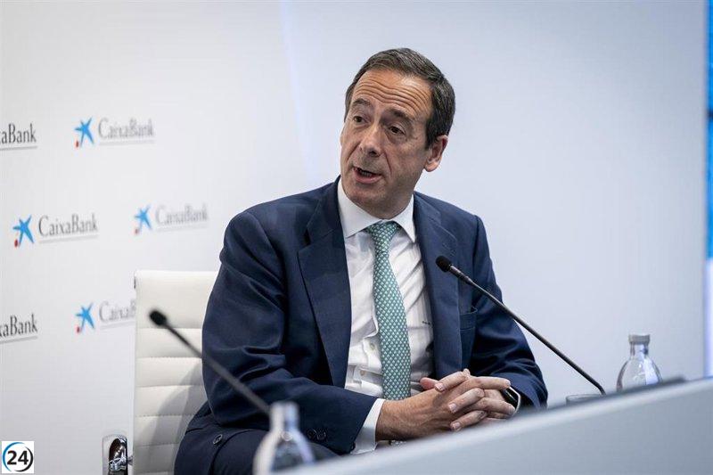 CaixaBank reestructura su cúpula directiva y designa a Jordi Mondejár al frente del negocio.