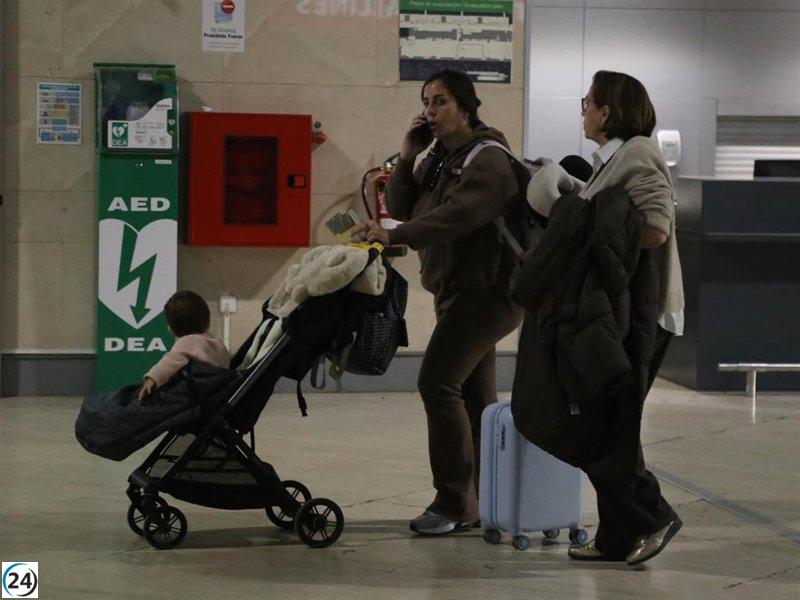 Anabel Pantoja viaja a Canarias con su madre y su hija, dejando a David Rodríguez fuera de sus planes.