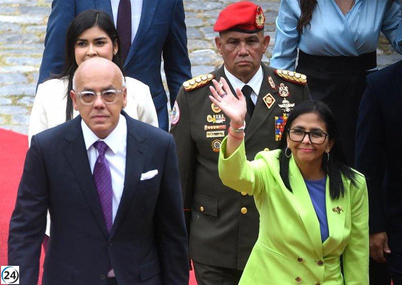 Delcy Rodríguez asegura que enfrenta a EE. UU. sin miedo.