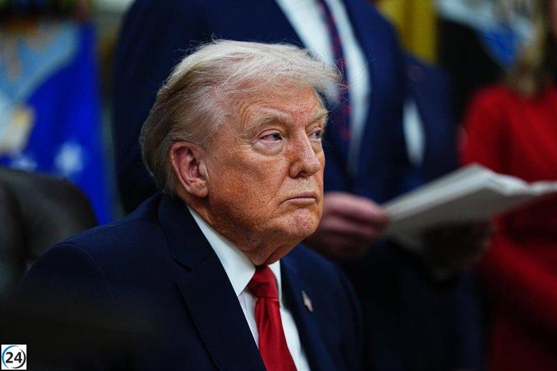 Trump anuncia intenciones de diálogo con Irán y destaca su poderosa flota en la zona.